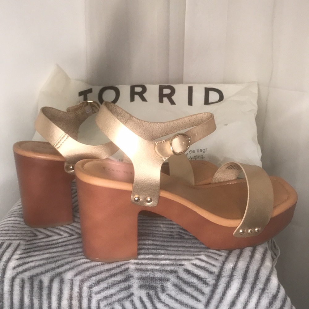 🔥torrid🔥 heels - Picture 4 of 8